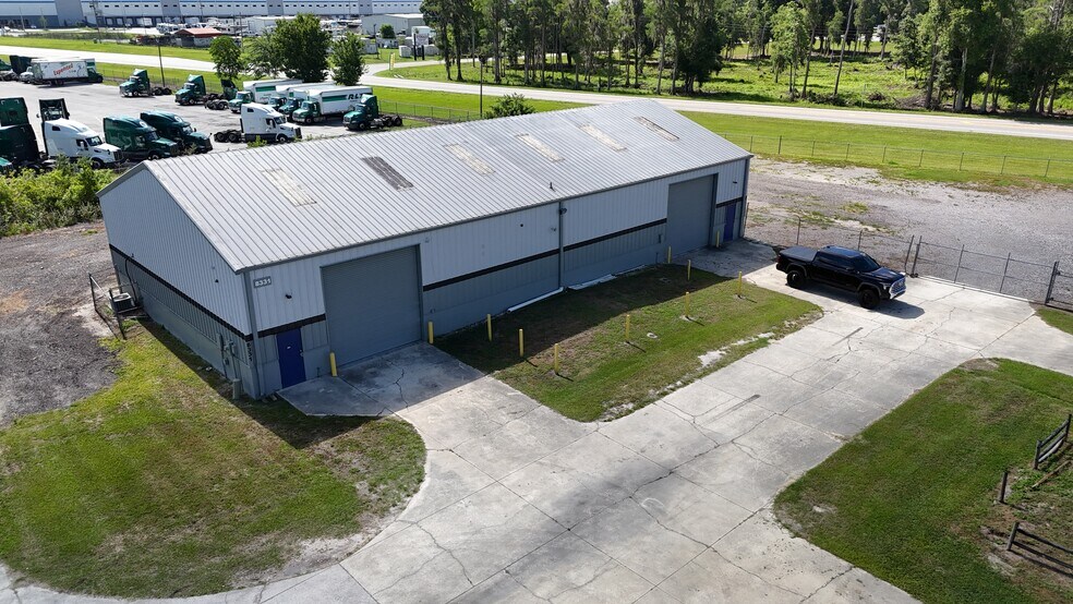 8420 Epicenter Blvd, Lakeland, FL à louer - Photo de l’immeuble – Image 2 sur 16