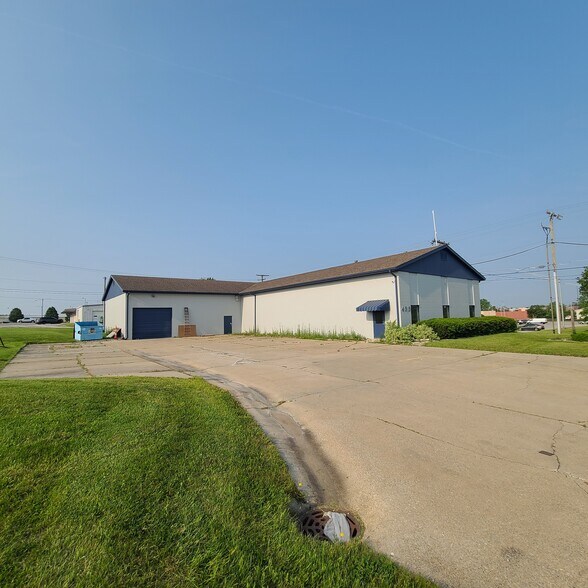 433 Council Dr, Fort Wayne, IN à louer - Photo de l’immeuble – Image 2 sur 11