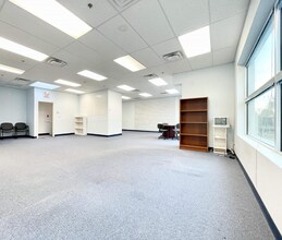 8600 Cambie Rd, Richmond, BC à louer Photo intérieure– Image 2 sur 3