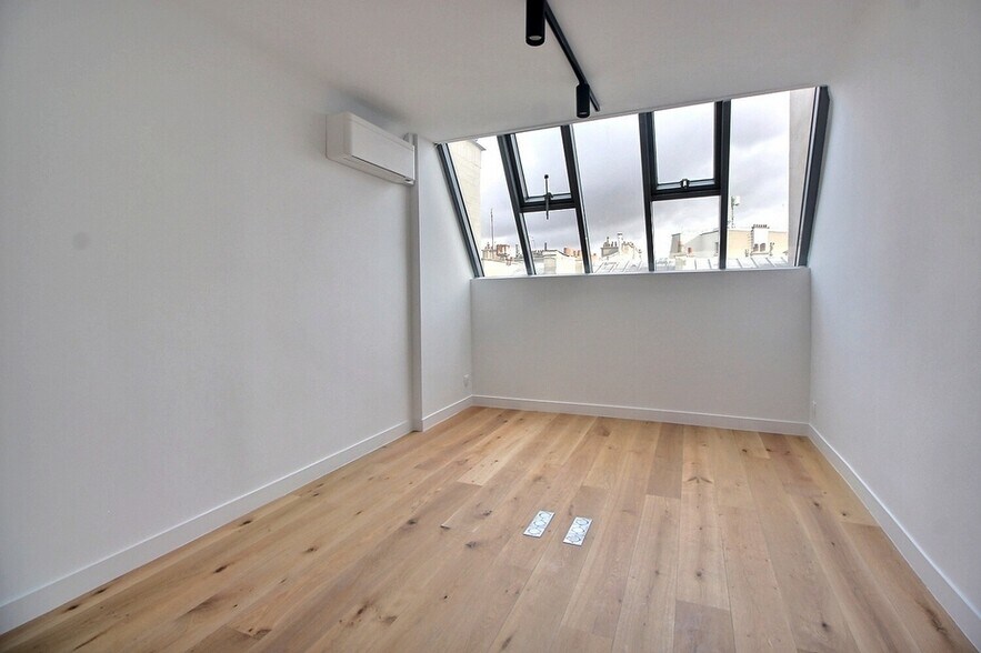 55 Rue Du Faubourg Montmartre, Paris à louer - Photo de l’immeuble – Image 3 sur 28