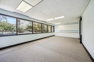 4625 Lillian St, Houston, TX à vendre Photo intérieure– Image 2 sur 15