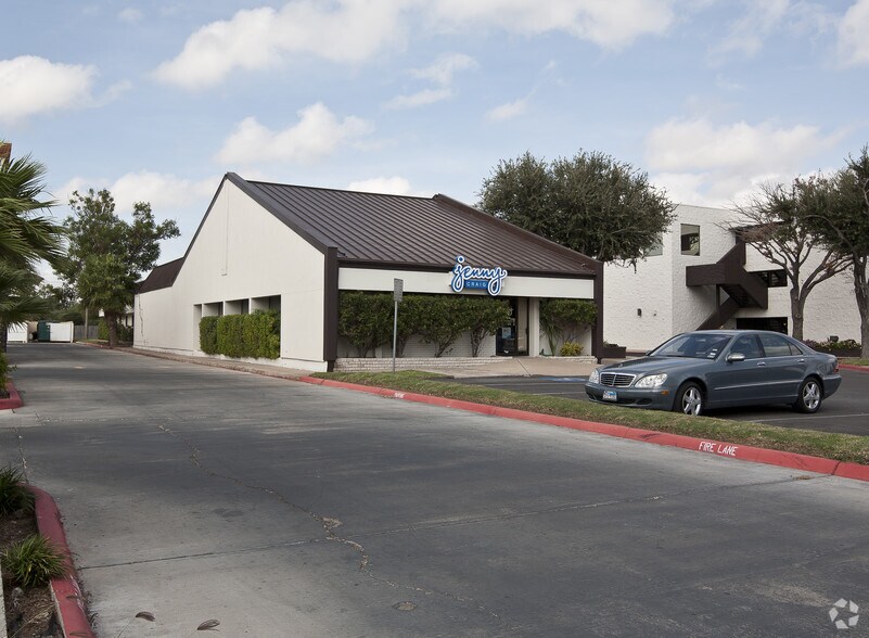 3825 N 10th St, McAllen, TX à vendre - Photo de l’immeuble – Image 3 sur 29