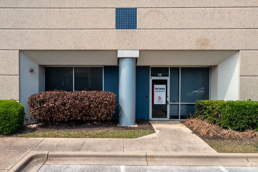 9233 Waterford Centre Blvd, Austin, TX à louer - Photo de l’immeuble – Image 2 sur 5