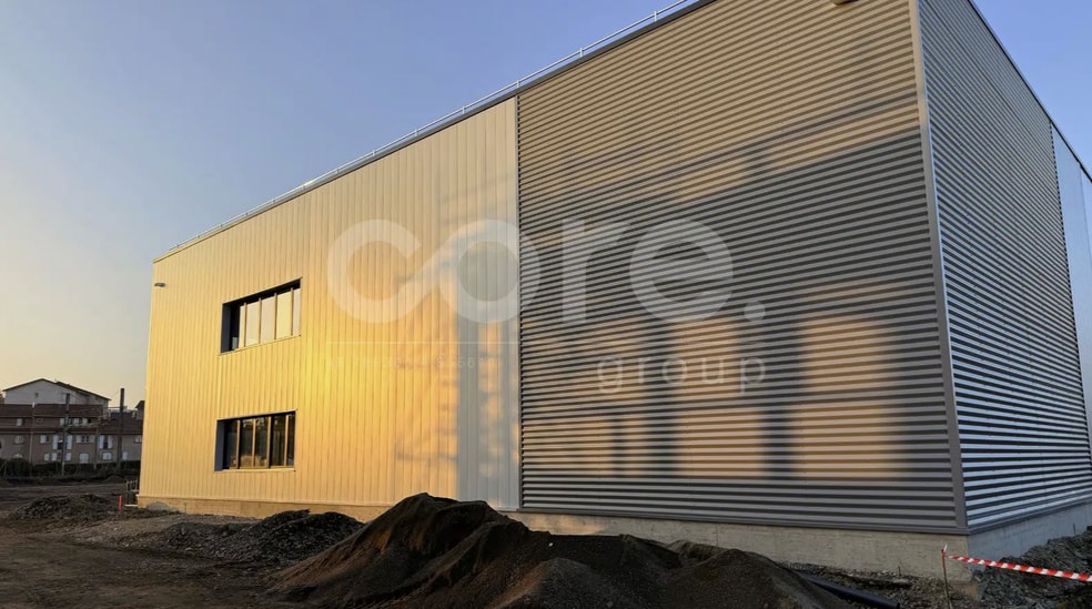 Chemin De La Lône, Pierre-Bénite à louer - Photo de l’immeuble – Image 2 sur 4