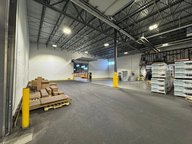 2900 Rue Thérèse-Casgrain, Drummondville, QC à louer - Photo de l’immeuble – Image 3 sur 5