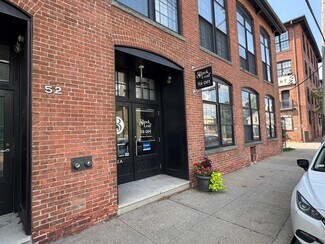 Plus de détails pour 52 Valley St, Providence, RI - Local commercial à louer