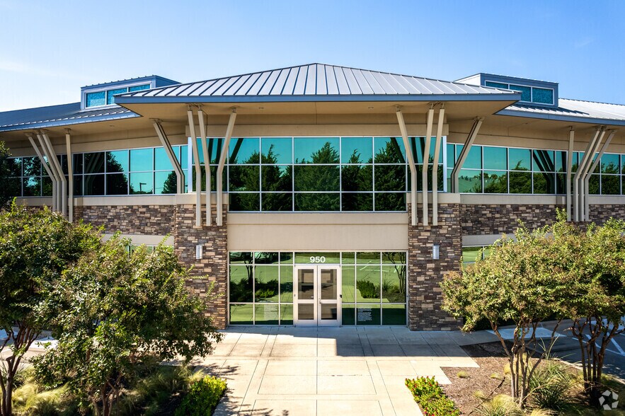 950 E State Highway 114, Southlake, TX à louer - Photo de l’immeuble – Image 2 sur 8