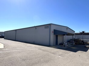 925 N Union St, Stockton, CA à louer Photo intérieure– Image 1 sur 2