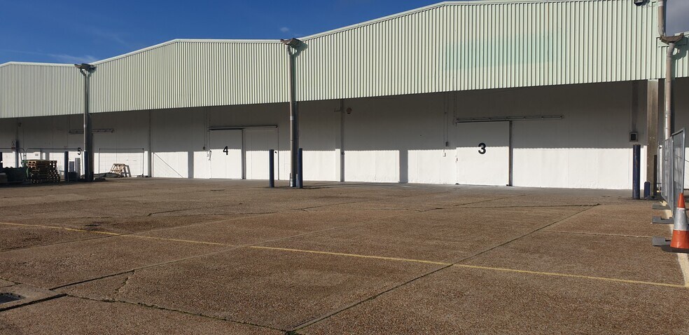 Units 3 & 4, Lowes Transfesa Rd, Paddock Wood à louer - Photo de l’immeuble – Image 1 sur 1