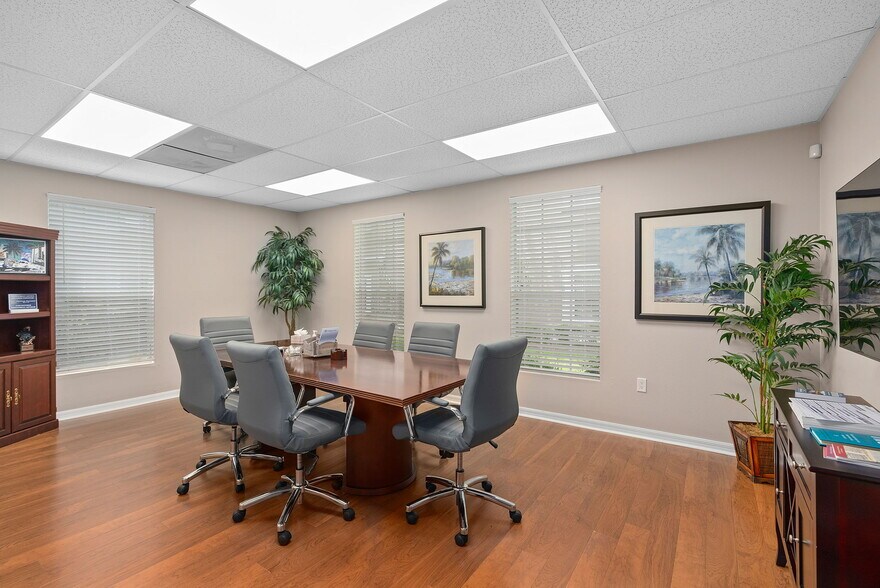 166 Lookout Pl, Maitland, FL à vendre - Photo de l’immeuble – Image 3 sur 3