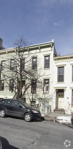 295 Hamilton St, Albany, NY à vendre - Photo de l’immeuble – Image 3 sur 39