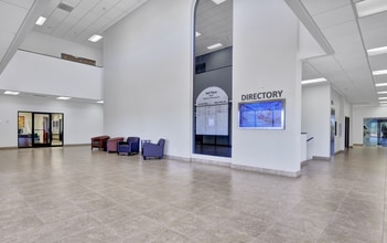 10451 W Palmeras Dr, Sun City, AZ à louer Photo intérieure– Image 2 sur 10