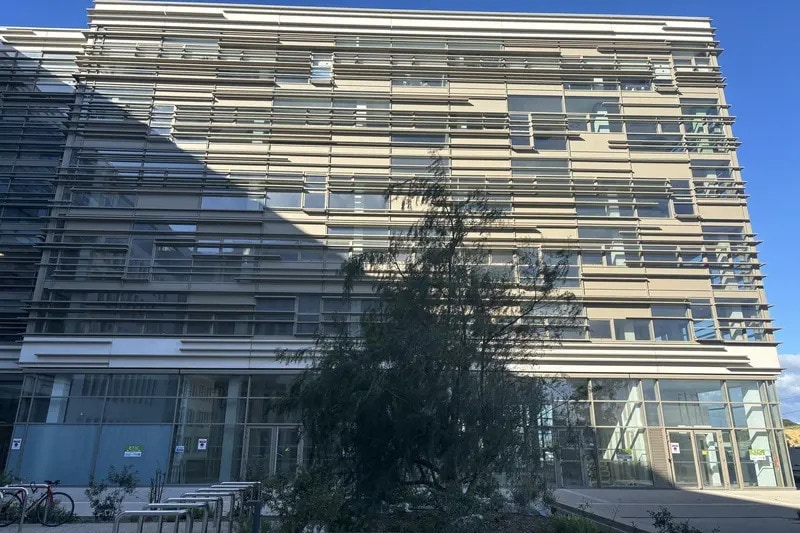 Bureau dans Montpellier à louer - Photo de l’immeuble – Image 2 sur 10