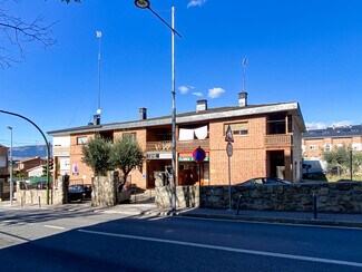 Plus de détails pour Carretera Valdemorillo, 22, Colmenarejo - Local commercial à louer