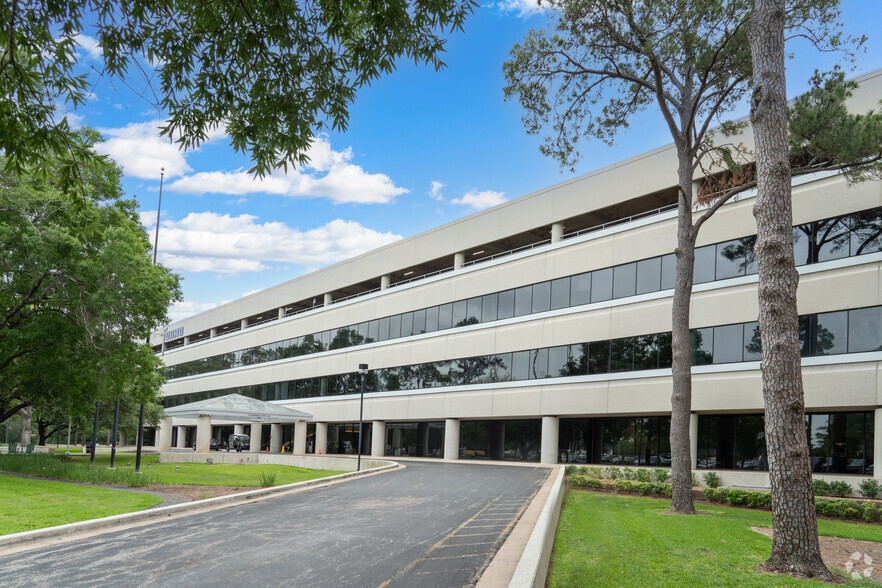 13501 Katy Fwy, Houston, TX à louer - Photo principale – Image 1 sur 52