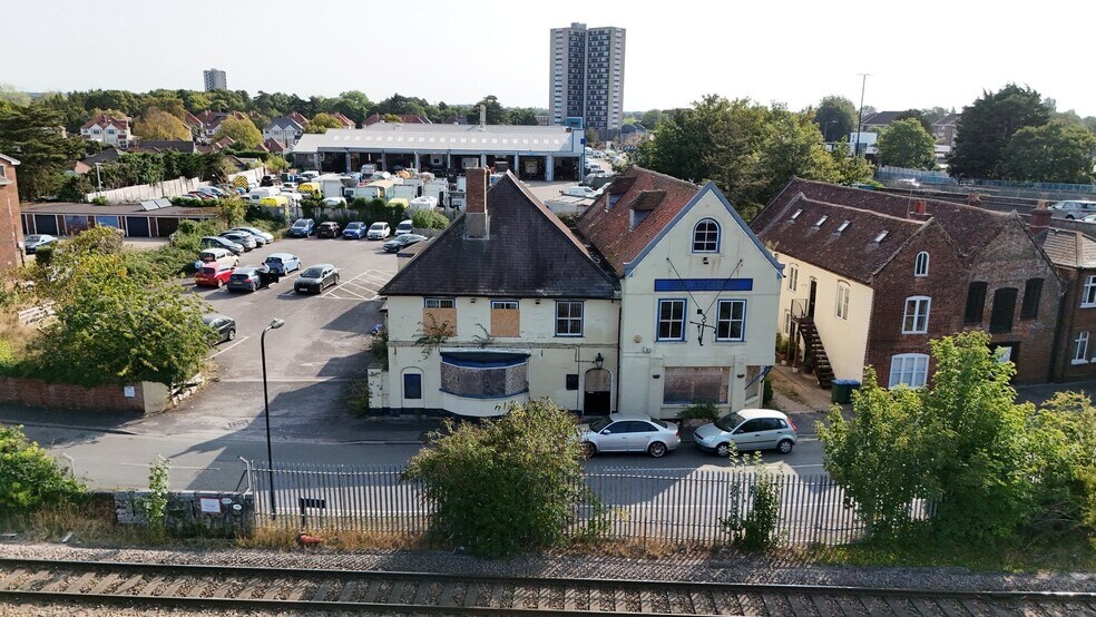 61 Test Lane, Southampton à louer - Photo de l’immeuble – Image 2 sur 6