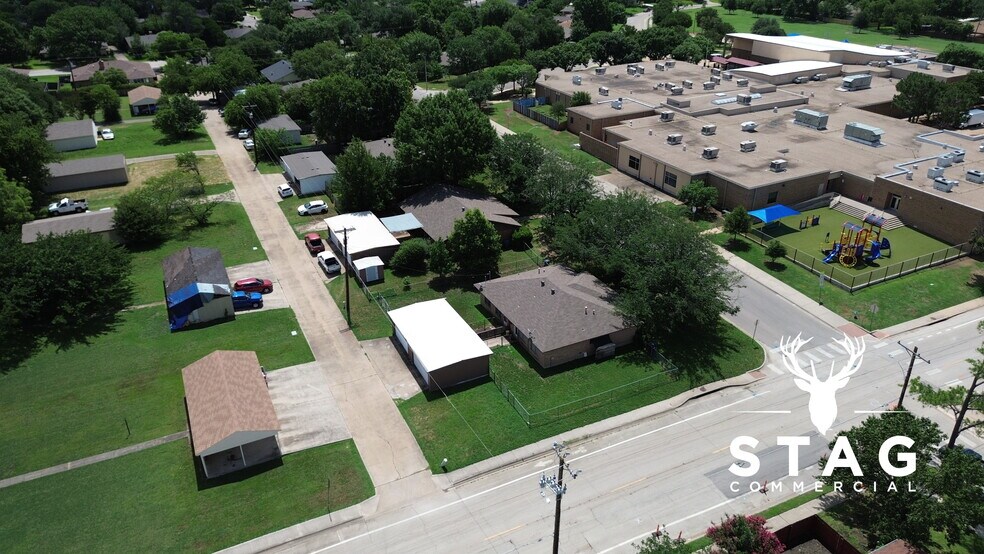 801 Sun Valley Dr, Denton, TX à vendre - Photo de l’immeuble – Image 3 sur 9