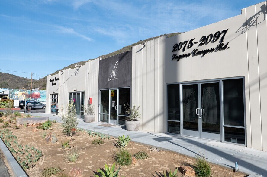 2075-2097 Laguna Canyon Rd, Laguna Beach, CA à louer - Photo de l’immeuble – Image 2 sur 11