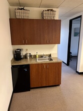 8625 SW Cascade Ave, Beaverton, OR à louer Photo intérieure– Image 2 sur 5