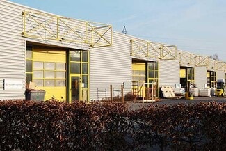 Plus de détails pour Local d'activités à louer