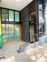 2623-2627 N Clark St, Chicago, IL à louer Photo de l’immeuble– Image 2 sur 13