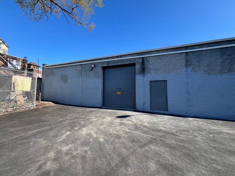 11 Brookdale Ave, Newark, NJ à louer - Photo de l’immeuble – Image 2 sur 12