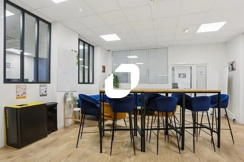 Bureau dans Montrouge à vendre - Photo de l’immeuble – Image 2 sur 15