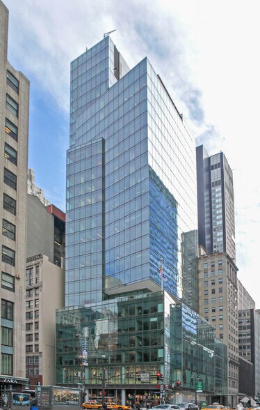 505 Fifth Ave, New York, NY à louer - Photo de l’immeuble – Image 1 sur 3