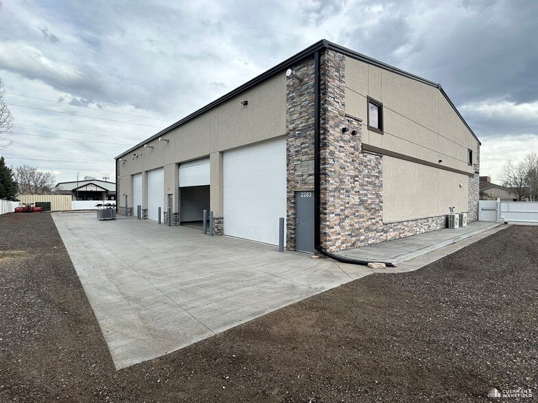 2283-2295 E 11th St, Loveland, CO à louer - Photo de l’immeuble – Image 2 sur 4