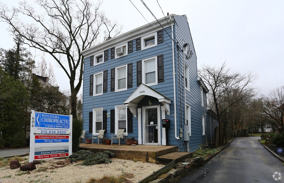 606 Germantown Pike, Lafayette Hill, PA à vendre - Photo de l’immeuble – Image 2 sur 16