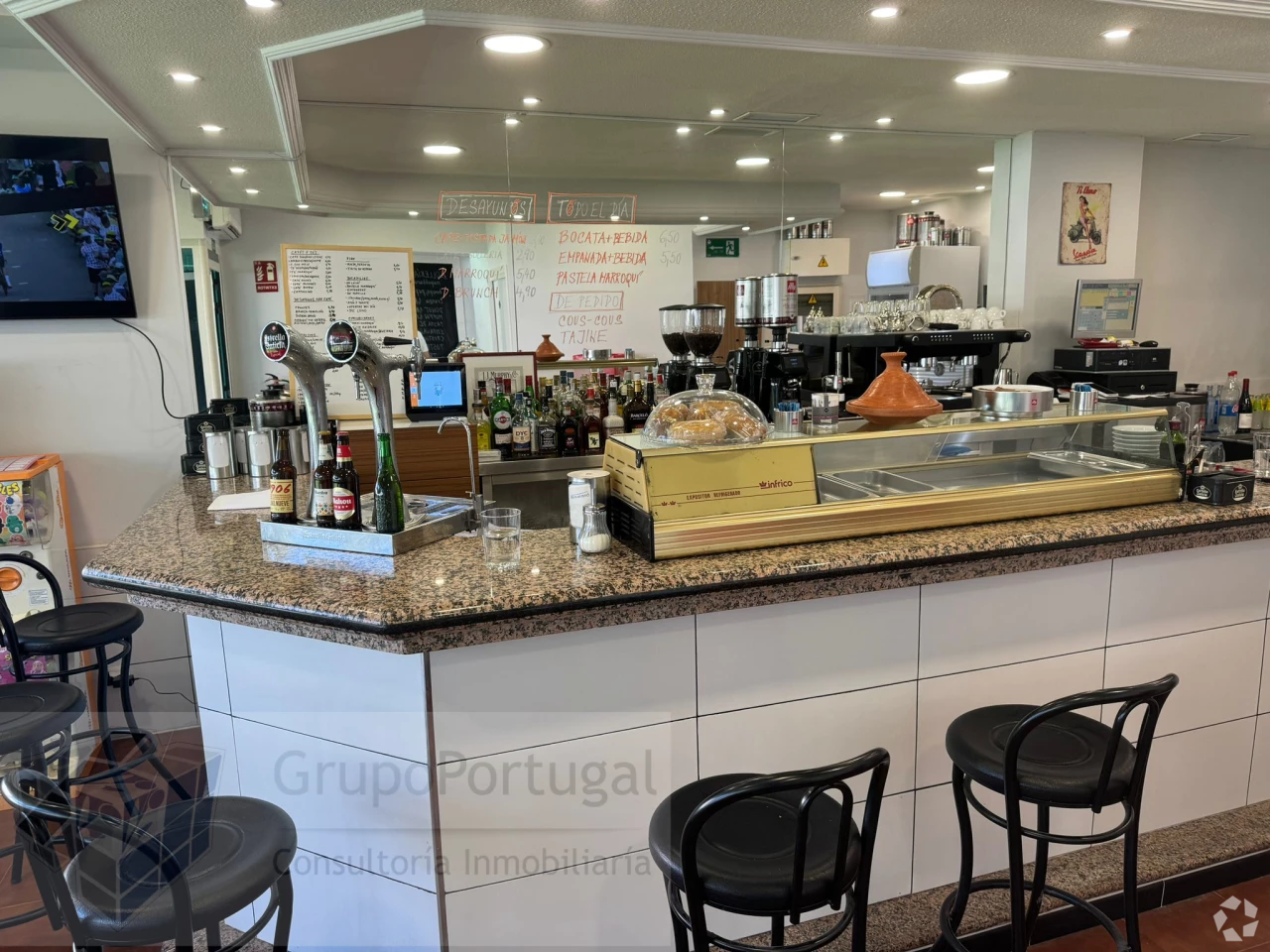 Local commercial dans Majadahonda, Madrid à louer Photo intérieure– Image 1 sur 2