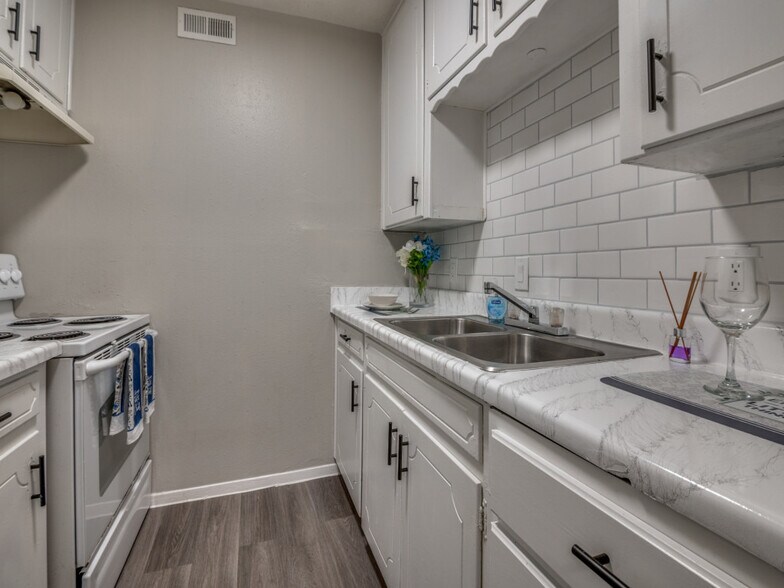 306 Martha St, Euless, TX à vendre - Photo de l’immeuble – Image 3 sur 26
