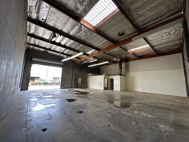 1440 Brooks St, Ontario, CA à louer - Photo de l’immeuble – Image 3 sur 6