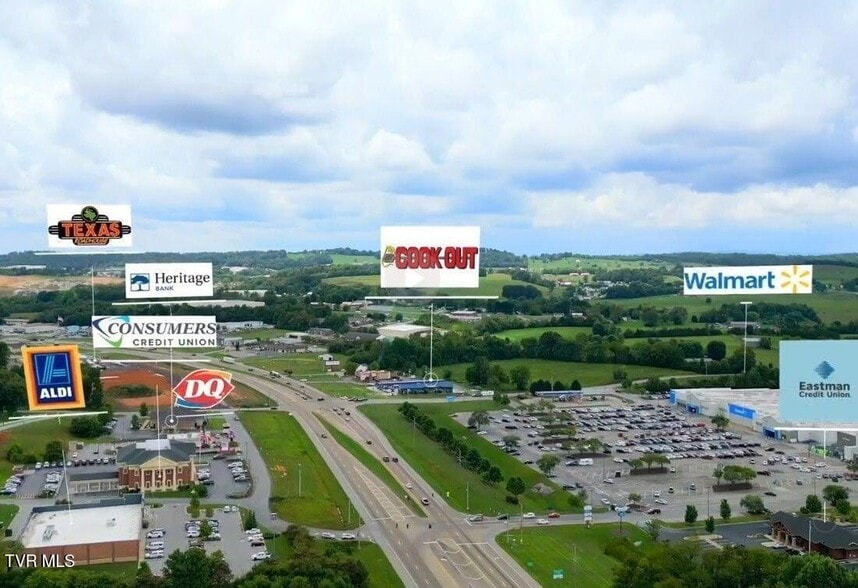 East Andrew Johnson Highway, Greeneville, TN à vendre - Photo principale – Image 1 sur 16
