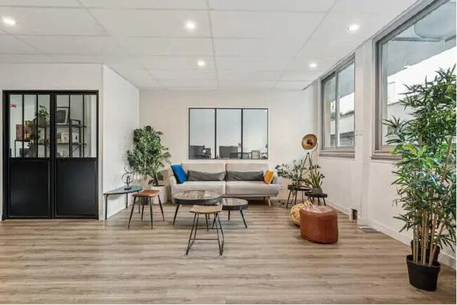 Plus de détails pour 22 Avenue De Saint-Ouen, Paris - Bureau à louer