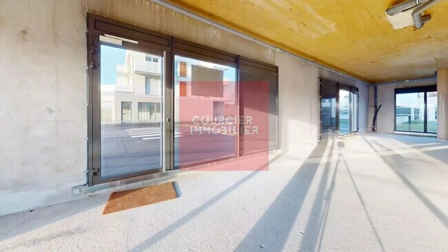 Plus de détails pour Local commercial à louer