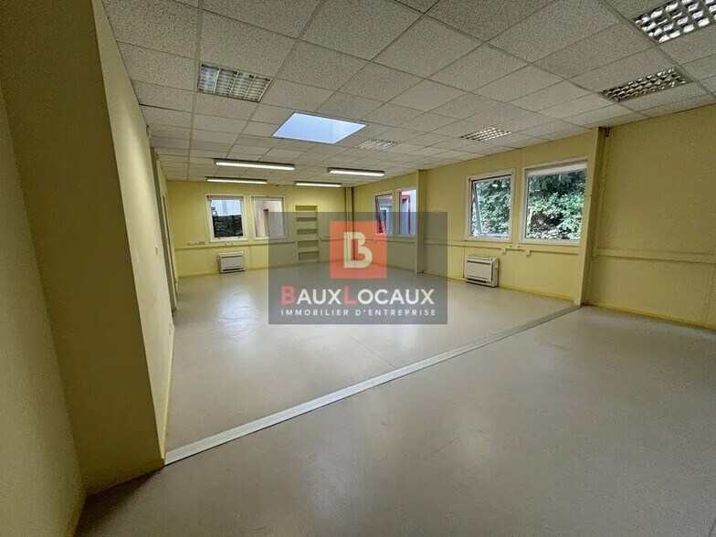 Bureau dans Avignon à vendre - Photo de l’immeuble – Image 1 sur 23