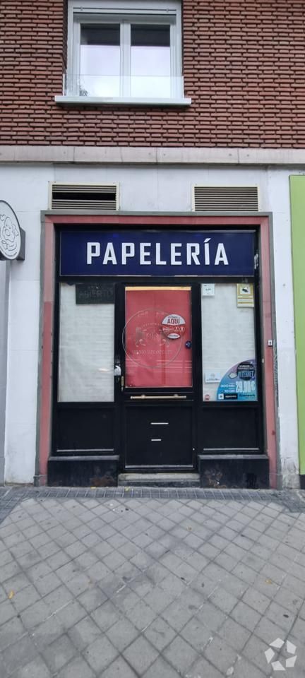 Local commercial dans Madrid, Madrid à louer Photo intérieure– Image 1 sur 2