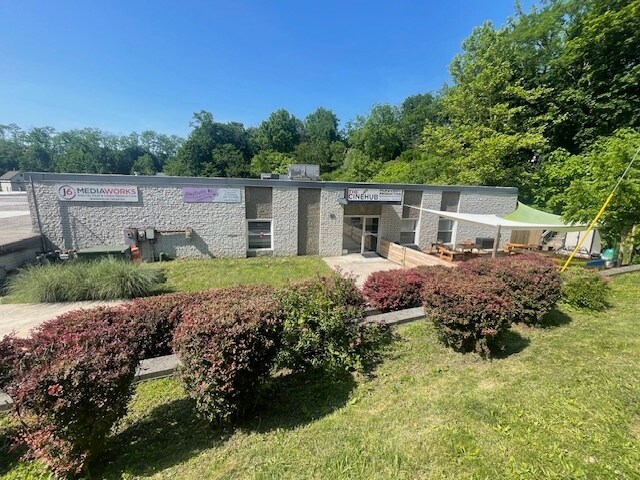 18 W Main St, Beacon, NY à louer - Photo de l’immeuble – Image 1 sur 2