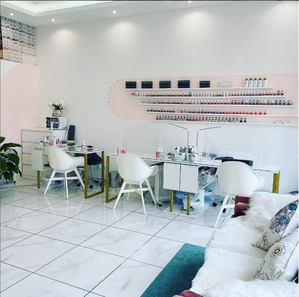 Local commercial dans Saint-Maur-des-Fossés à louer - Photo intérieure – Image 3 sur 10