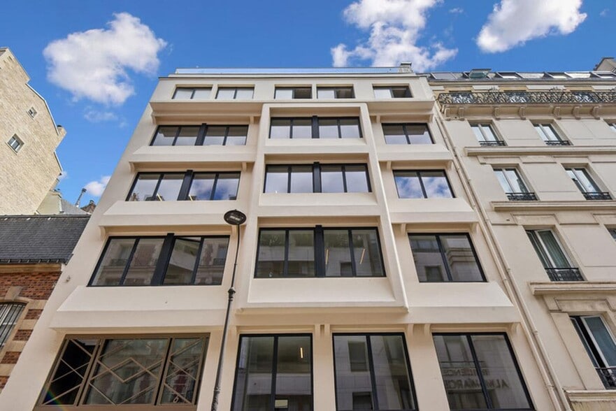 43 Avenue Marceau, Paris à louer - Photo de l’immeuble – Image 2 sur 21