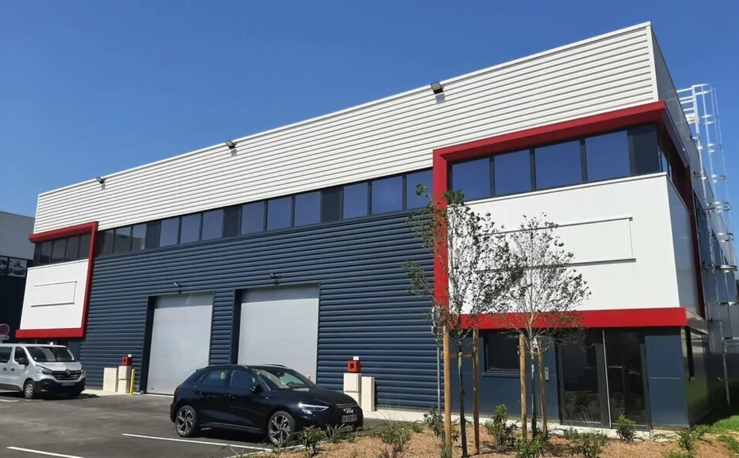 Local d’activités dans Chanteloup-en-Brie à louer Photo de l’immeuble– Image 1 sur 3