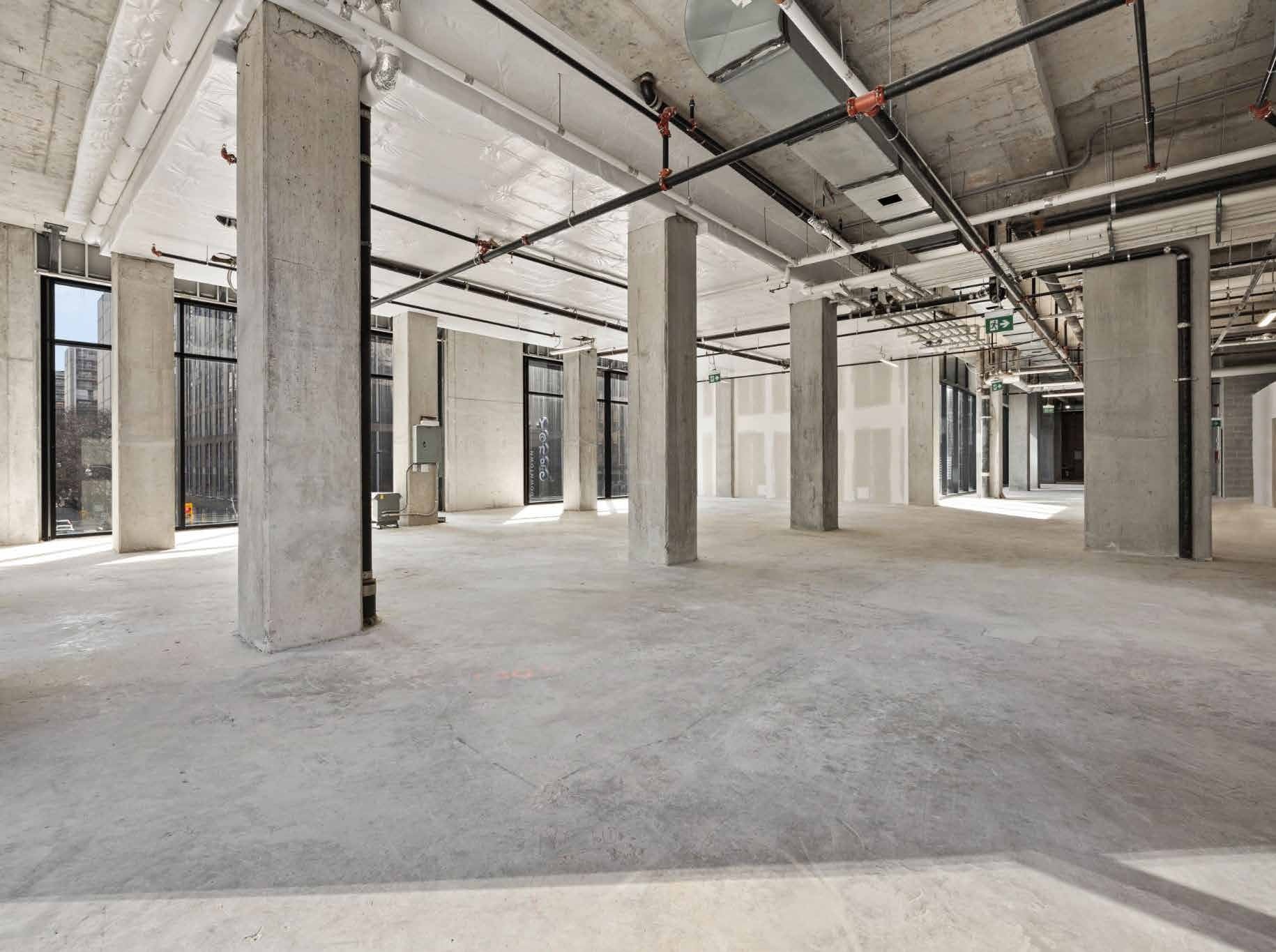 1 Grosvenor St, Toronto, ON à louer Photo de la construction– Image 1 sur 3