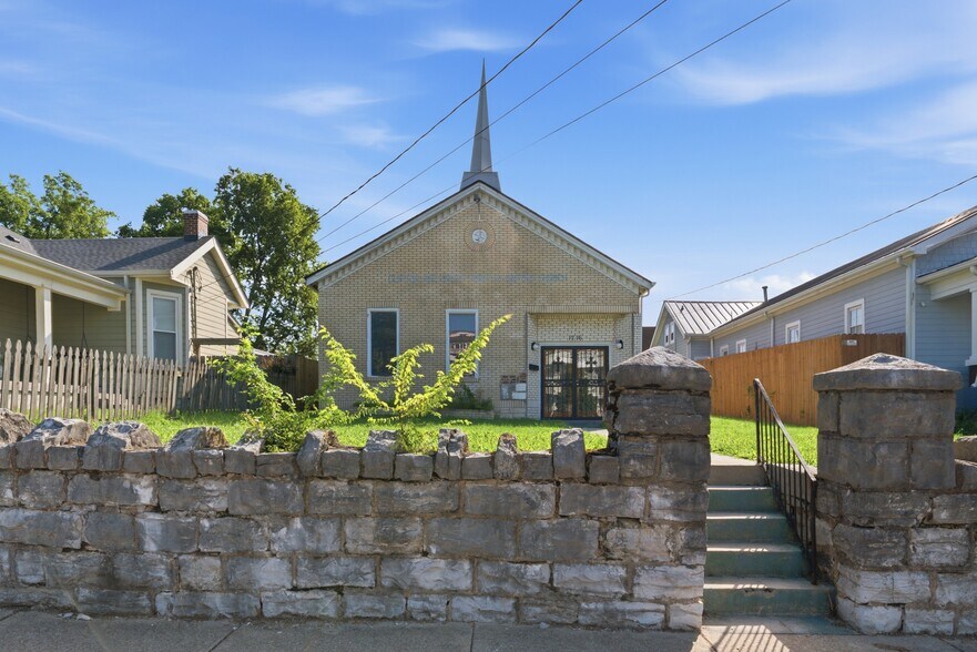 1716 5th Ave N, Nashville, TN à louer - Photo de l’immeuble – Image 3 sur 14
