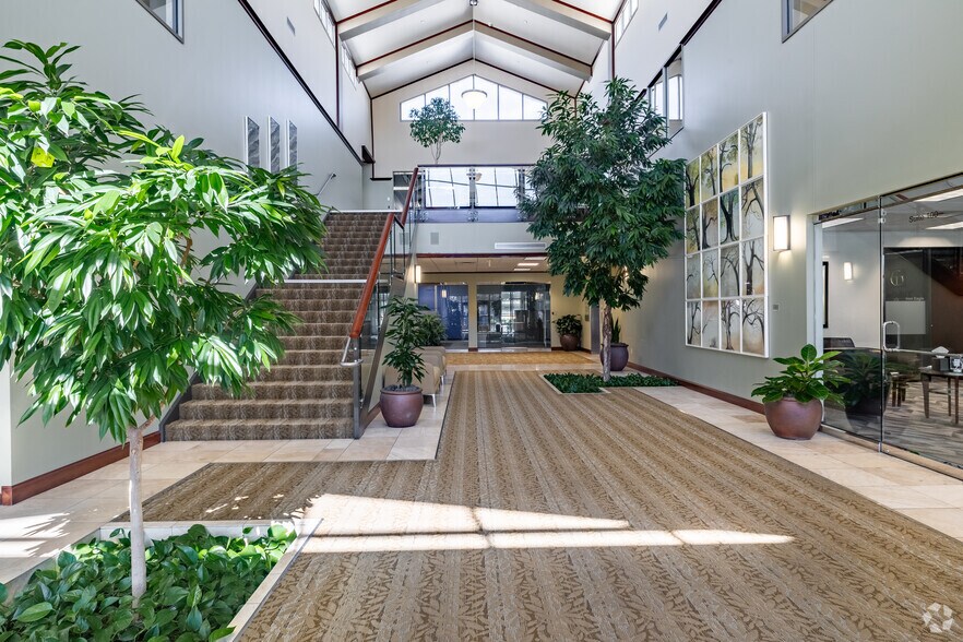 1100 E Riverside Dr, Eagle, ID à louer - Photo intérieure – Image 3 sur 24