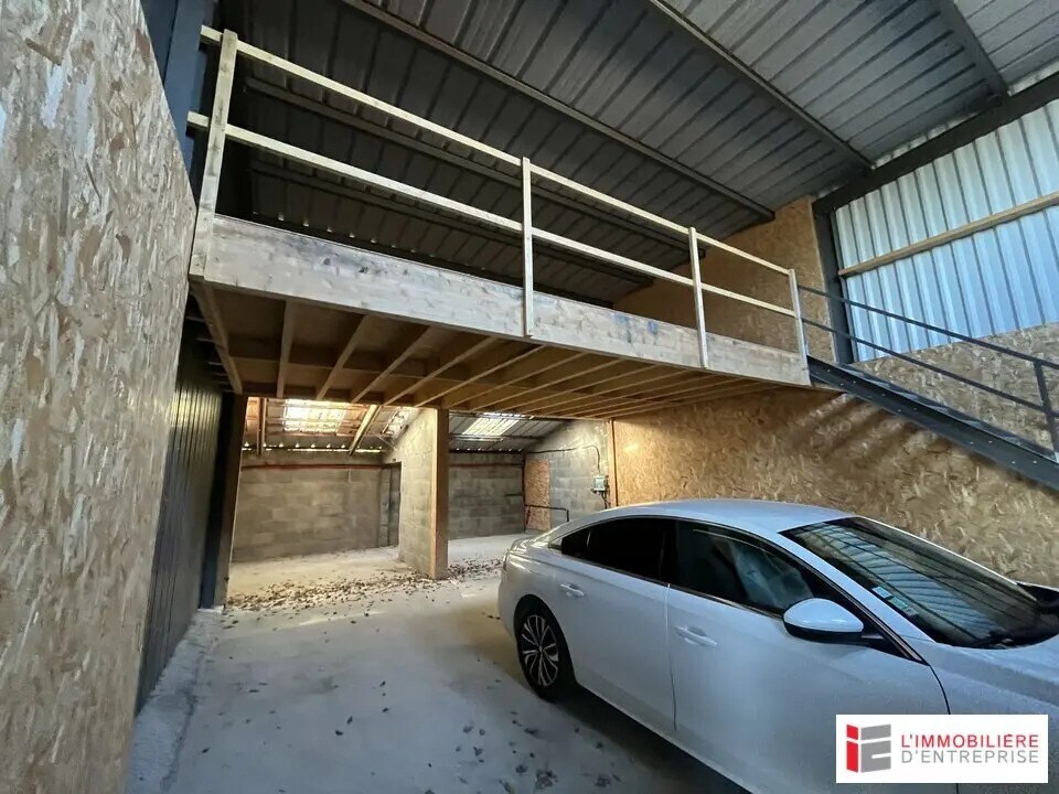 Local d’activités dans Saint-Guinoux à louer Photo intérieure– Image 1 sur 3