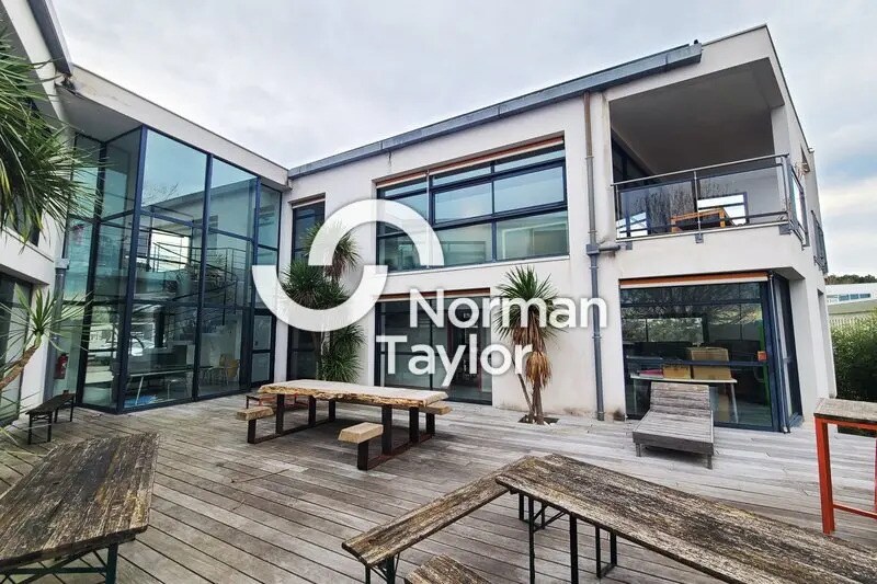 Bureau dans Bidart à louer Photo de l’immeuble– Image 1 sur 8