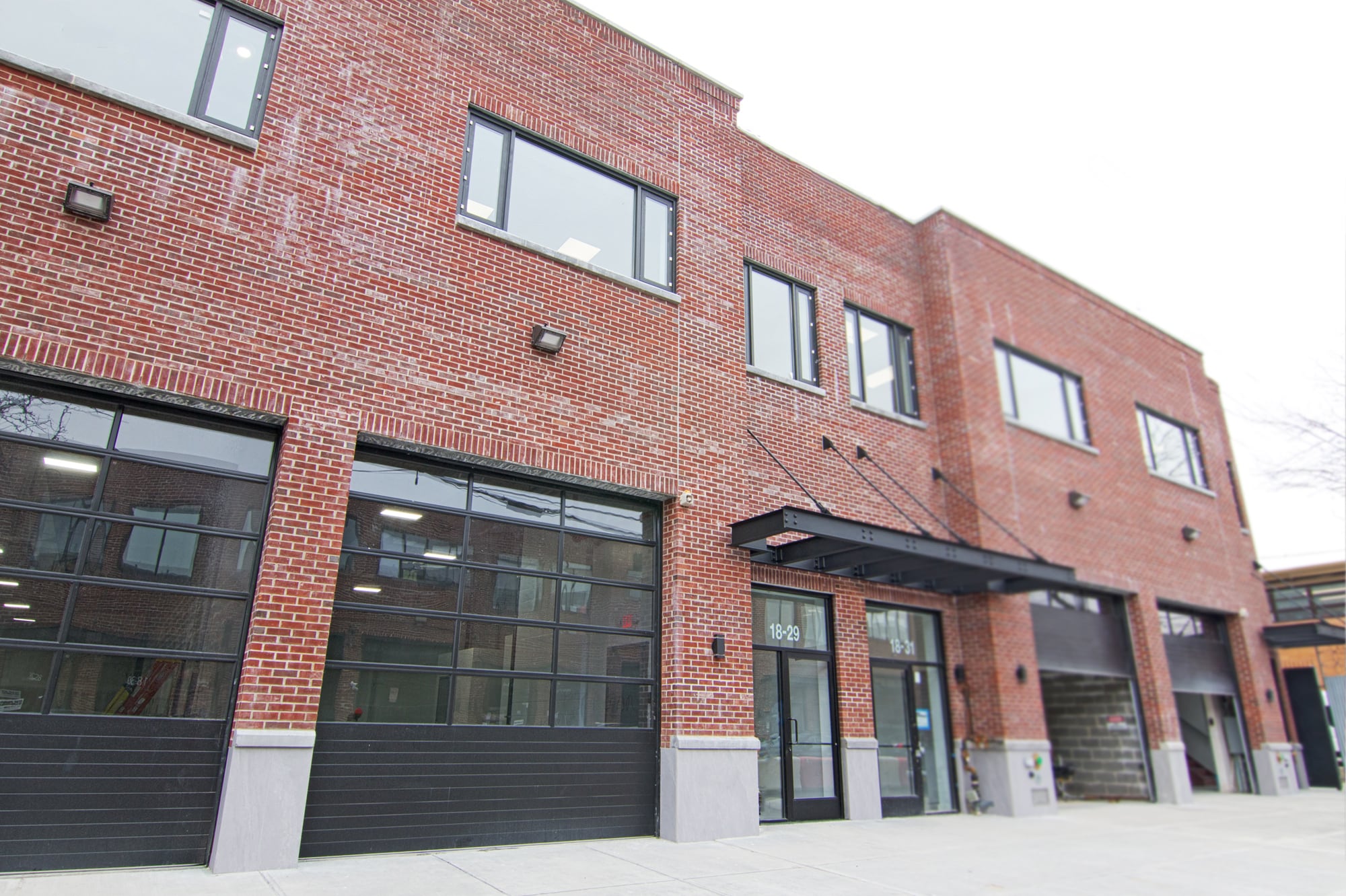 1833 42nd St, Astoria, NY à louer Photo de l’immeuble– Image 1 sur 14