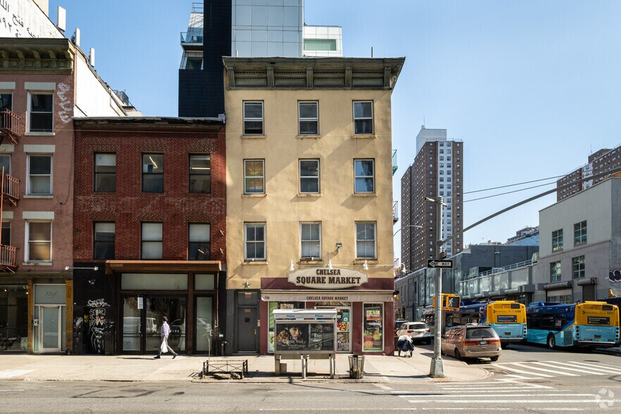 130 Tenth Ave, New York, NY à vendre - Photo de l’immeuble – Image 3 sur 5