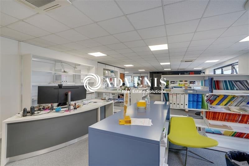 Bureau dans Champs-sur-Marne à louer Photo intérieure– Image 1 sur 11